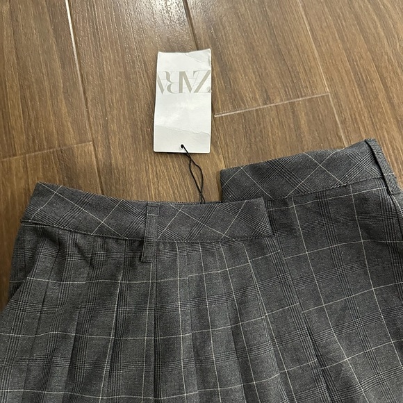 Zara symmetrical waist pleated mini skirt - Picture 5 of 5